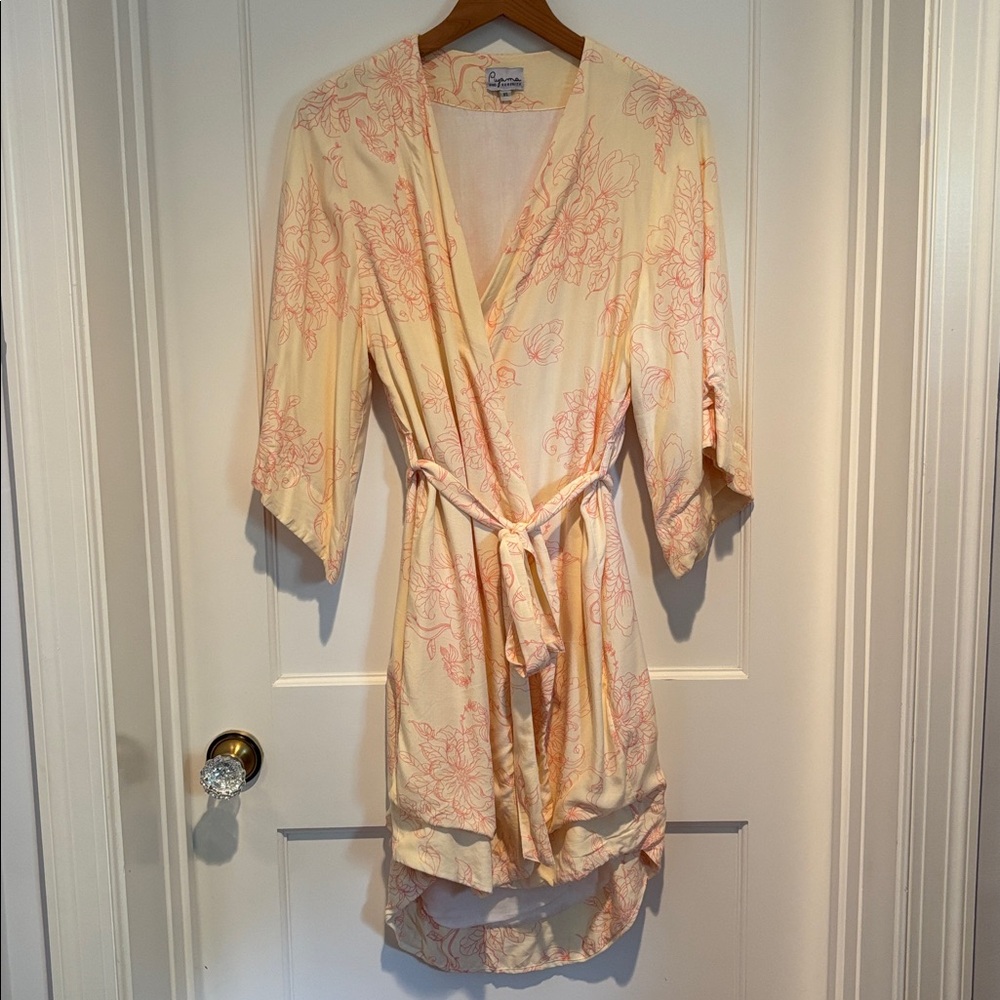 Soft Peach Floral Women's Robe